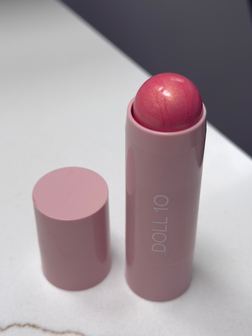 DOLL 10 The Multi-Tasker 3-in-1 Cream Color Stick - Glow Getter